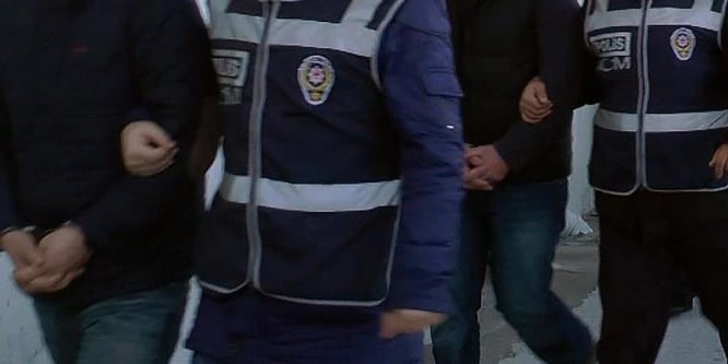 Mersin'de 15 FETÖ gözaltısı