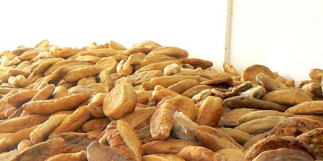 ''Günde 4 milyon 900 bin adet ekmek israf ediliyor''