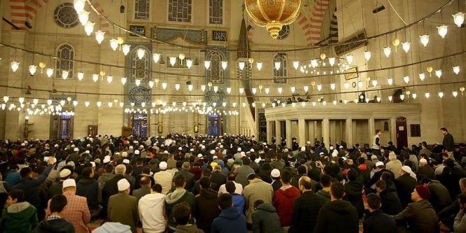 Gençler sabah namazında buluştu