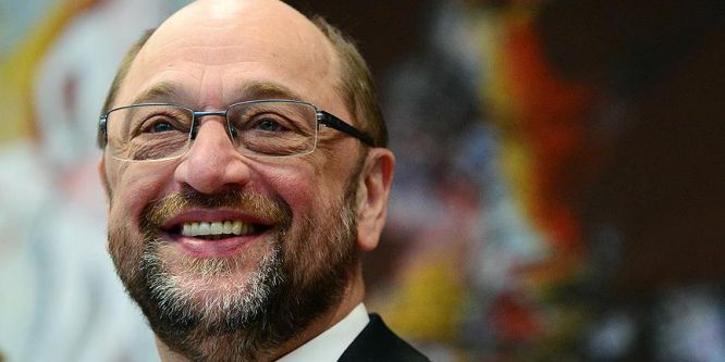 Almanya'da SPD Schulz'u başbakan adayı olarak önerdi