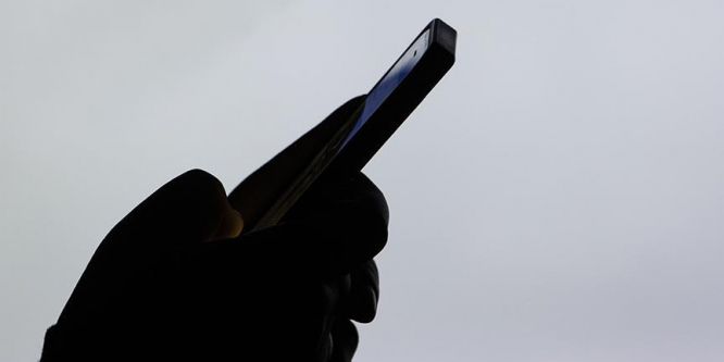 ''Akıllı ekranlar bebeklerde geç konuşmaya neden olabilir''