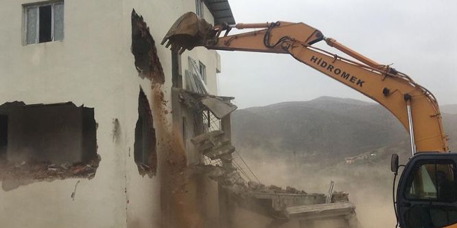 Terör örgütü PKK'nın sözde mahkemesi yıkıldı