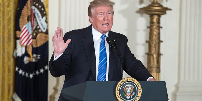Trump iftar geleneğini bozdu
