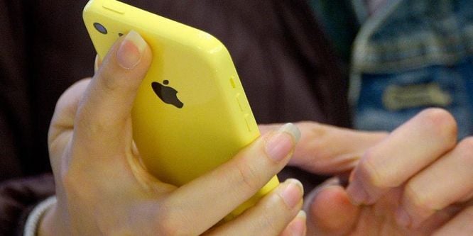 Apple'ın geliri ve iPhone satışları arttı
