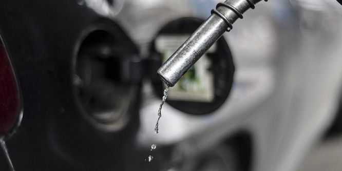 Benzinde 14 kuruş indirim