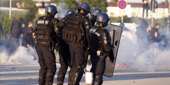 Lyon-Beşiktaş maçındaki olaylarda 7 taraftar yaralandı