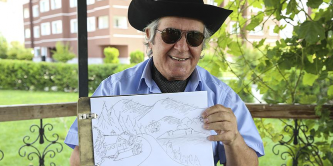 'Parmaklarıyla gören ressam' devlet sanatçısı olmak istiyor