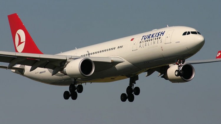 THY uçağı acil iniş yaptı!