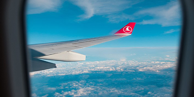 THY'den olaylı PSG maçının ardından yurda dönen Başakşehir'e sürpriz anons