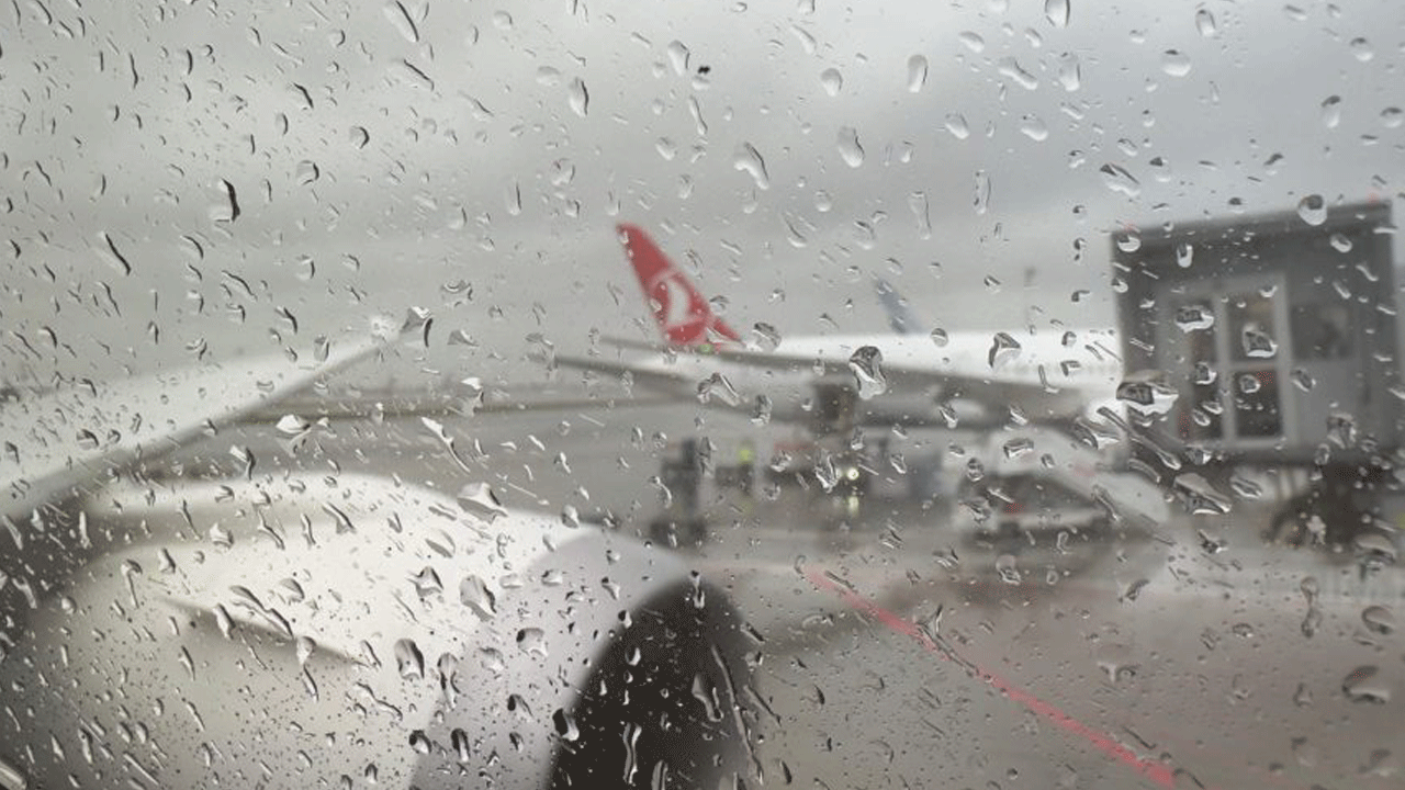THY'nin Trabzon ve Rize seferleri olumsuz hava koşulları nedeniyle iptal edildi
