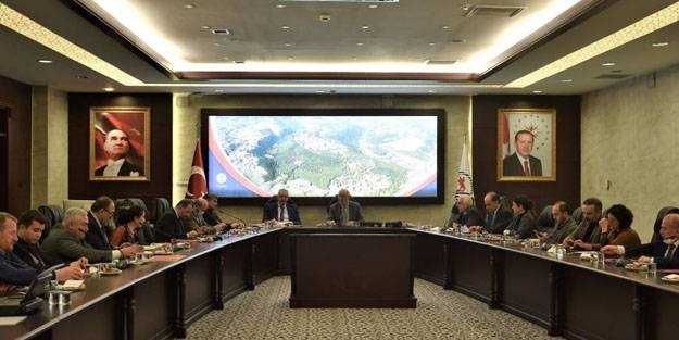 Tıbbi aromatik bitkiler ve kenevir üzerine 37 çeşit proje çalışması yapıldı