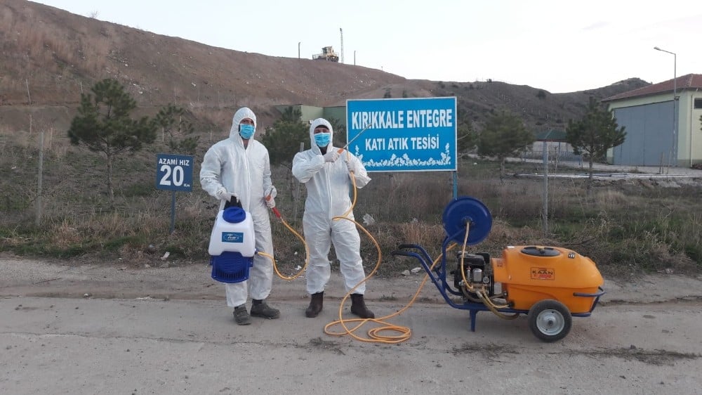 Tıbbi atıklar özenle sterilize ediliyor 