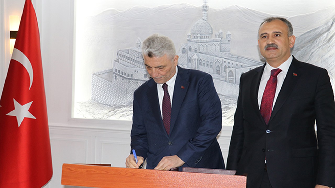 Ticaret Bakanı Bolat "Kazanan Türkiye olacak" Zengezur ile bütün coğrafyaya ulaşacağız