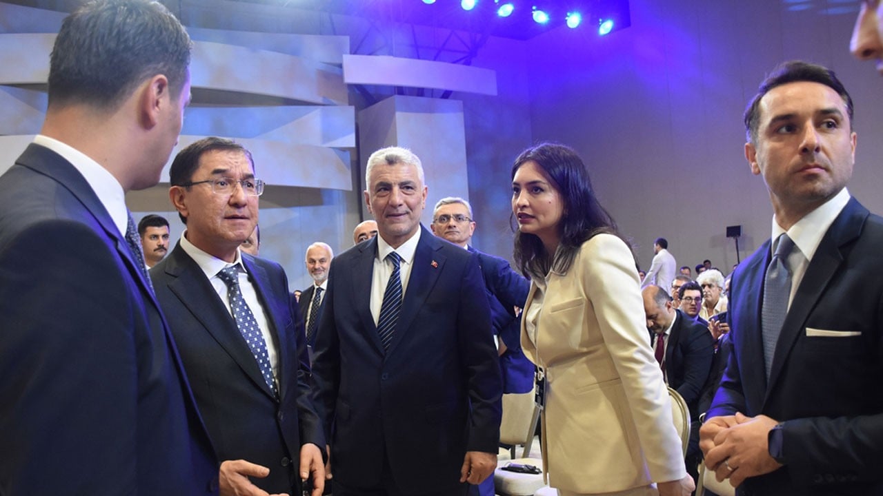 Ticaret Bakanı Bolat, Özbekistan'da: Kardeş ülkeye katkımız sürecek