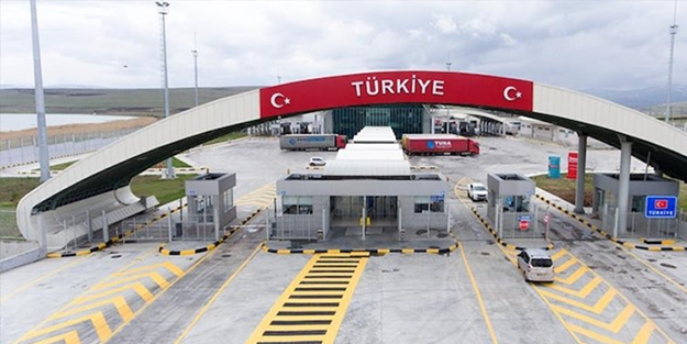 Ticaret Bakanı Ömer Bolat: En hızlı gümrük Türkiye'de