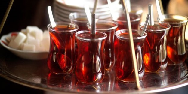 Ticaret Bakanlığı’ndan Türk çayı ve somonuna destek