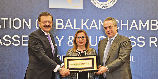 “Ticarette duvar örenler değil engelleri kaldıranlar kazanacak”