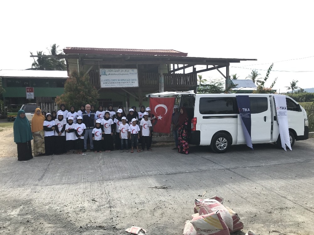 TİKA’dan Filipinler’de yetimlere destek 