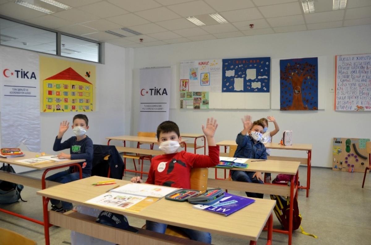 TİKA’dan Karadağ’da eğitime destek