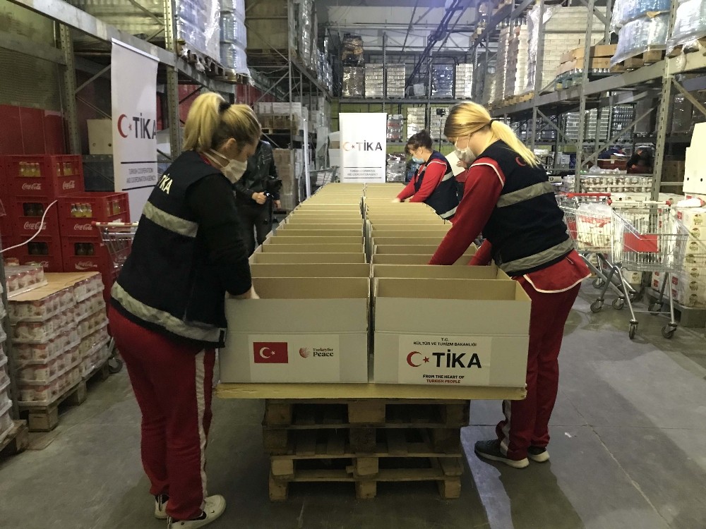 TİKA’dan Karadağ’da Gıda ve Hijyen Destek Programı 
