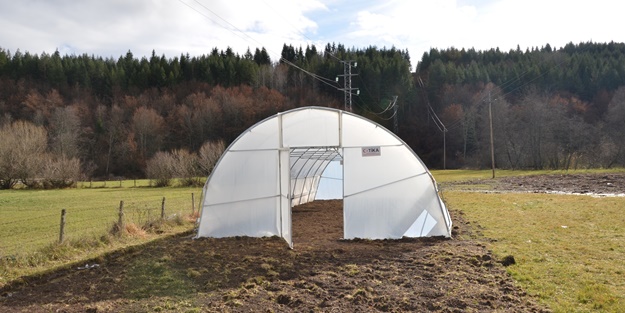 TİKA'dan Karadağlı çiftçilere sera desteği