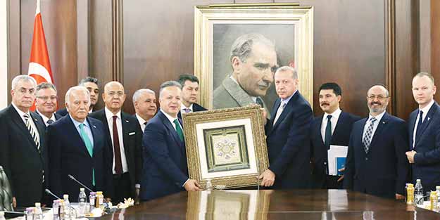 TİM heyetinden 200 milyar dolar sözü