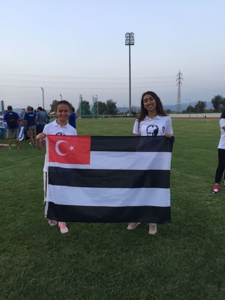 Tıp Fakülteli Ceren ile BESYO’lu Rumeysa Kros Ligi’nde boy gösterecek 