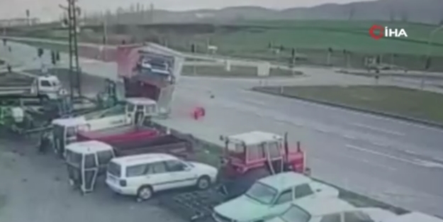 TIR dehşeti kameraya böyle yansıdı