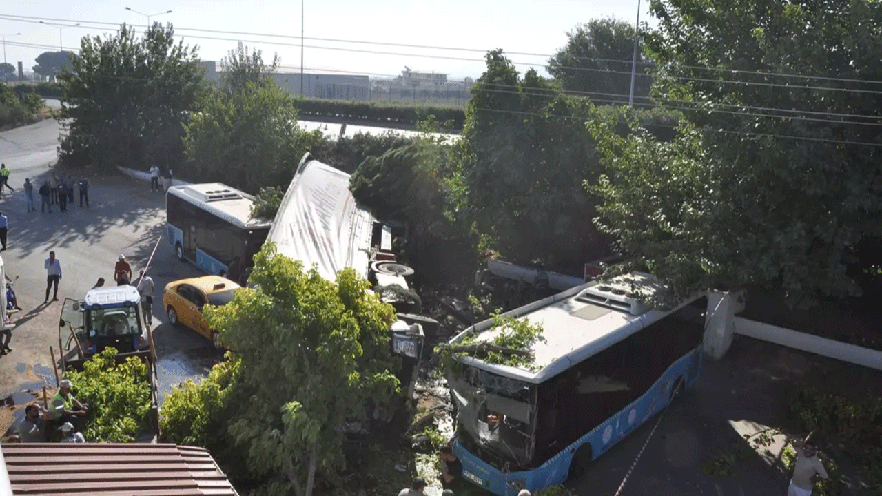 Tır faciaya neden oldu: 1 ölü, biri polis 2 yaralı
