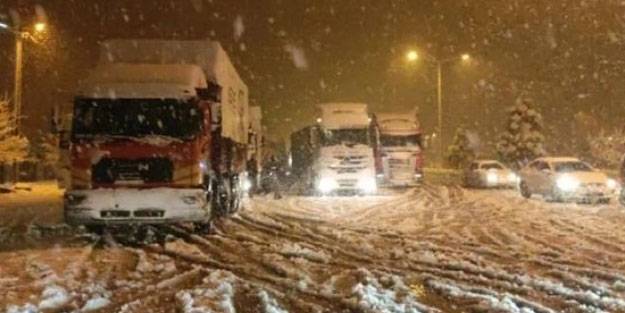 TIR ve kamyonların İstanbul'a girişi yasaklandı