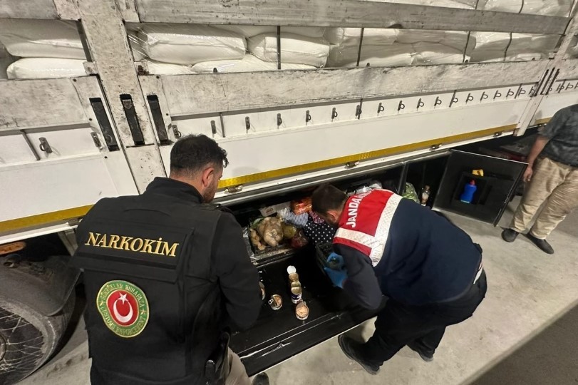 Tırdan çıkanlar şoke etti