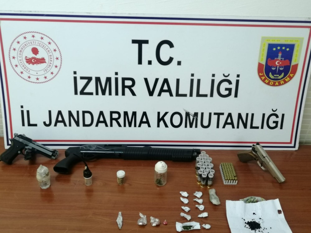 Tire’de jandarmadan uyuşturucu baskını: 4 gözaltı 