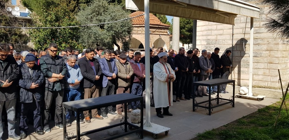 Tire’de şehitler için gıyabi cenaze namazı kılındı 