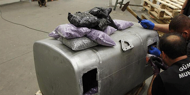 TIR'ın yakıt deposunda 87 kilo eroin ele geçirildi