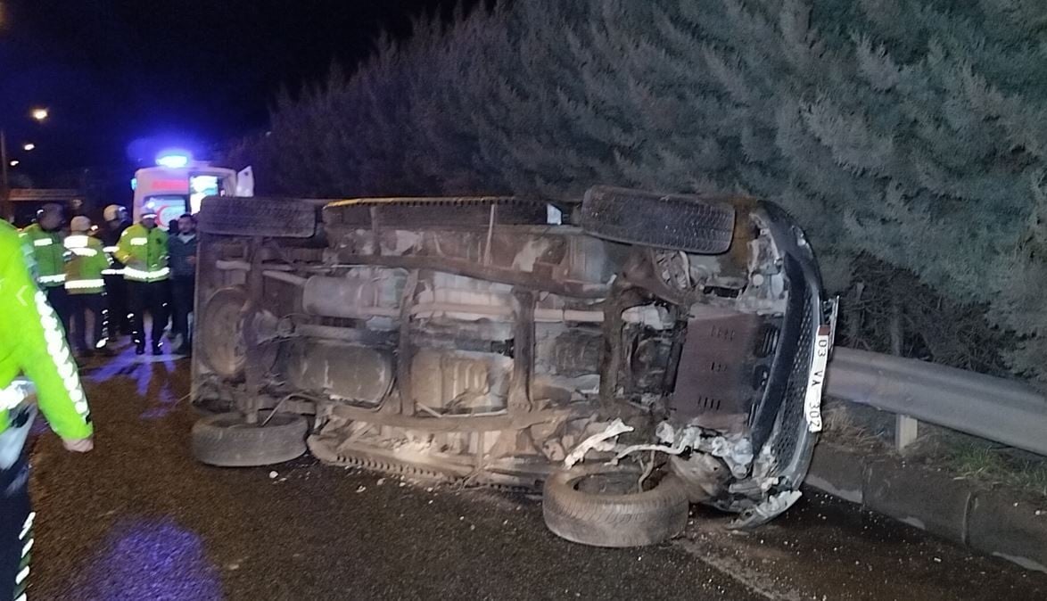 TIR'la çarpışıp, 70 metre sürüklendi