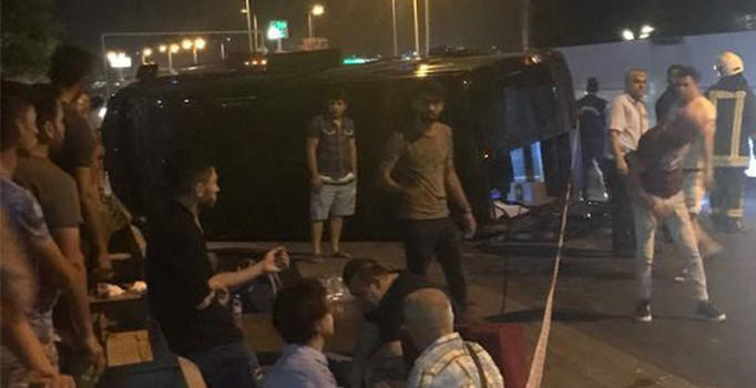 TIR’la minibüs çarpıştı: 1 ölü, 3 yaralı