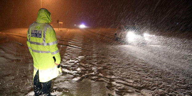 Tırların Bolu Dağı'ndan geçişine izin verilmiyor