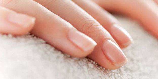 Tırnak rengindeki değişikliği hafife almayın