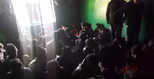 'Tırnaklarımızı çektiler, kulağımızı kestiler'