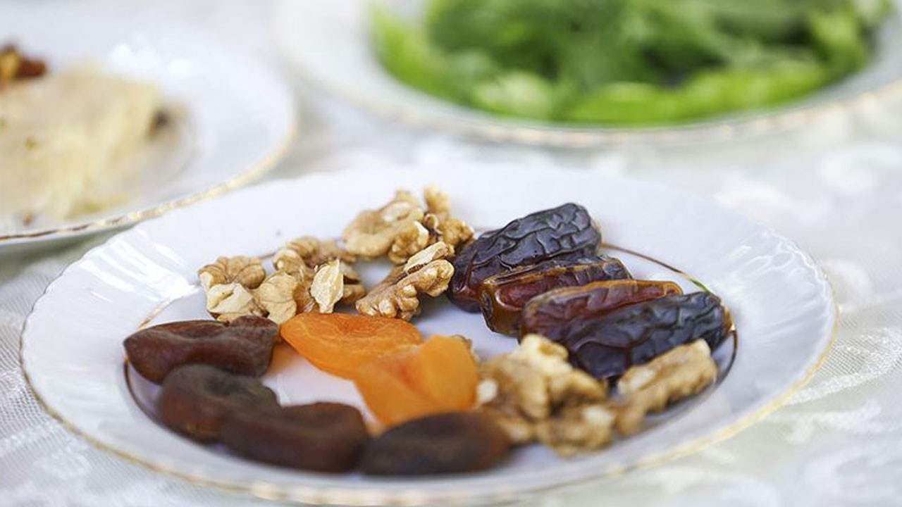 Tiroit hastaları Ramazan ayında nasıl beslenmeli?