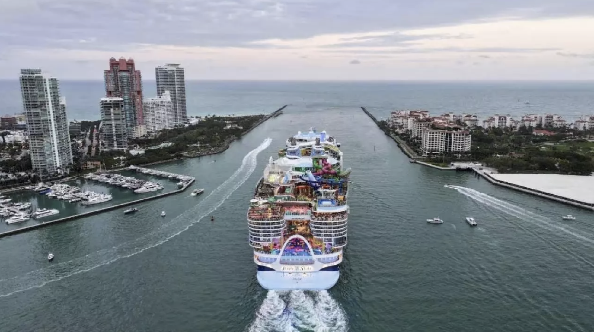 Titanik gemisinden 5 kat büyük! Uyarılara rağmen kendisini sulara bıraktı! Dudak uçuklatan maliyet!