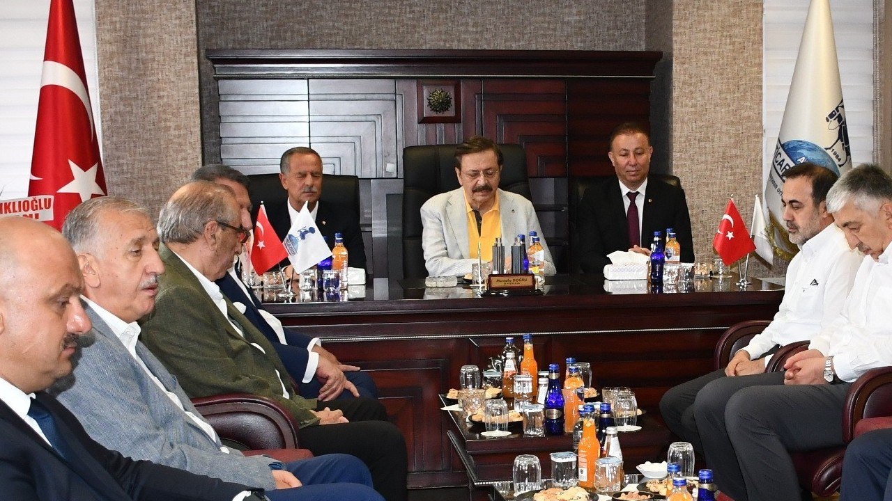 TOBB Başkanı Hisarcıklıoğlu’ndan Akşehir Ticaret Borsası’na taziye ziyareti