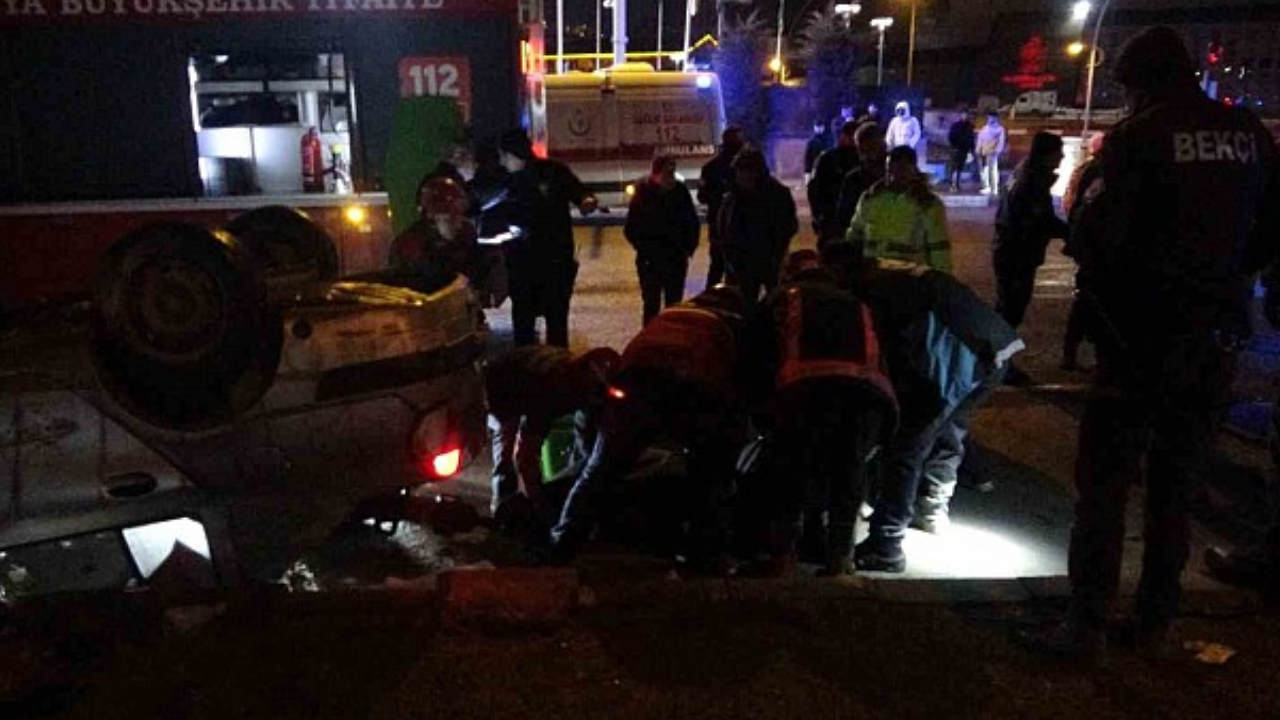 TOFAŞ kağıt gibi ezildi: 1 ölü, 1 yaralı