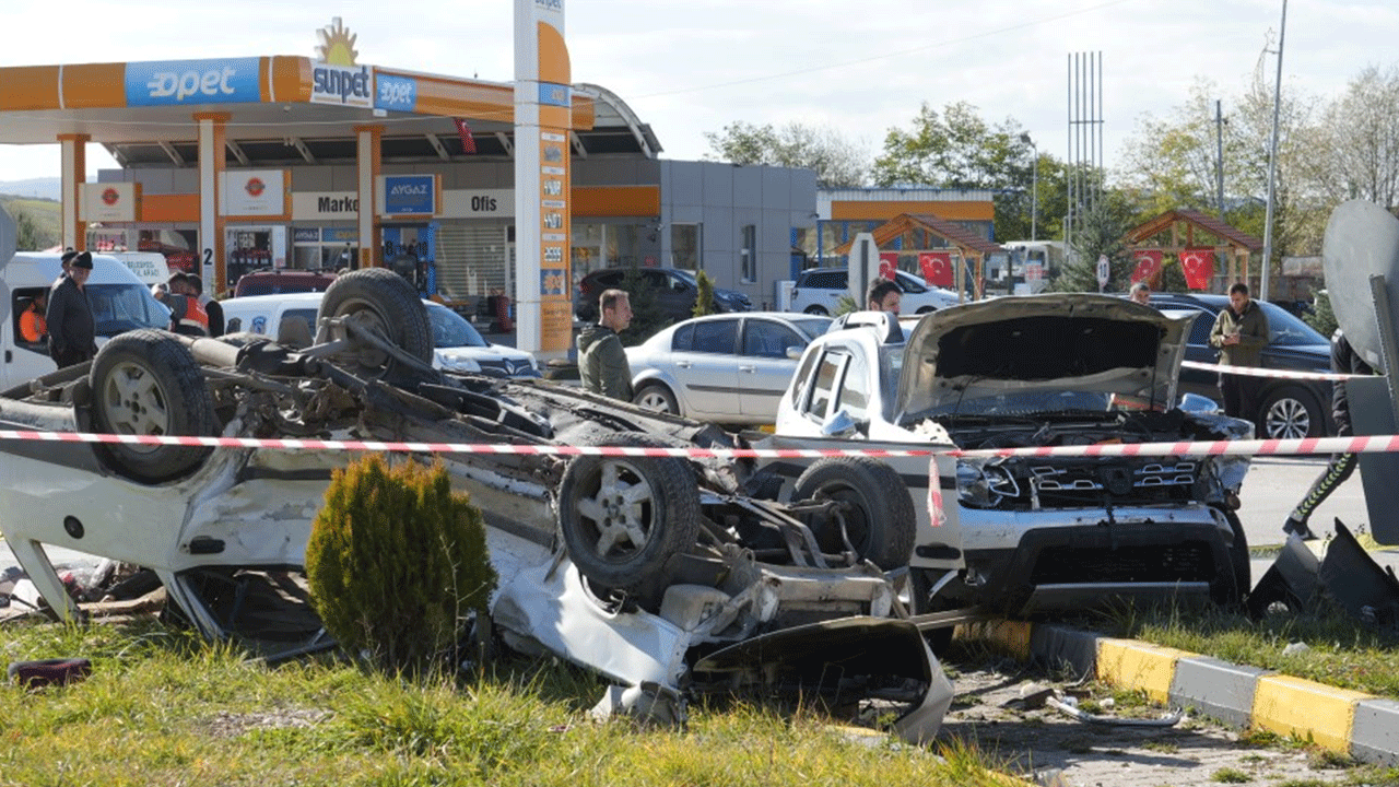 Tofaş yine can aldı! Sürücü korkunç şekilde öldü!