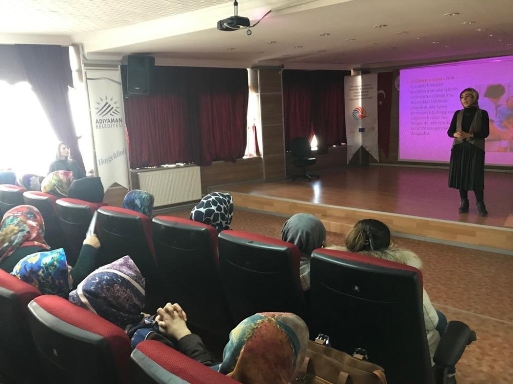 TOGEM’den Kursiyerlerine aile içi iletişimin önemi semineri 