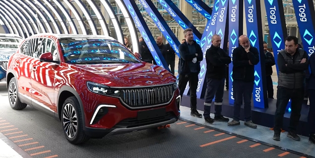 TOGG ilk sevkiyatın görüntülerini paylaştı! Gemlik'ten böyle uğurlandı