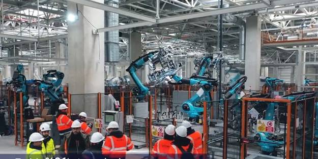 TOGG'da flaş gelişme! Robotlar çalışmaya başladı