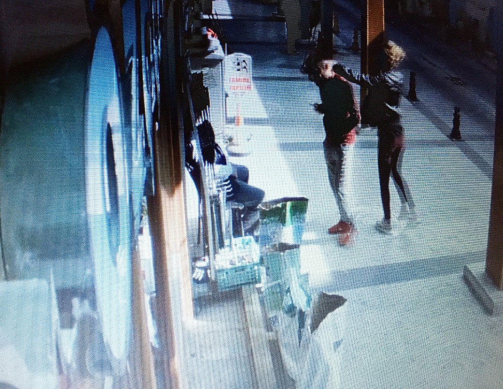 Tokat attı çarşı karıştı 