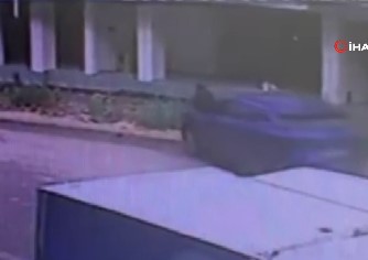 Tokat'ta akıl almaz kaza! Yolda yürüyen kadını bir anda altına aldı!