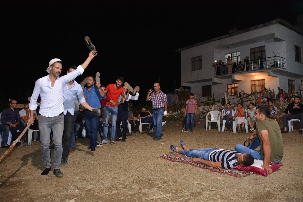 Tokat’ta, düğünde ’kartal’ oyunu geleneği 